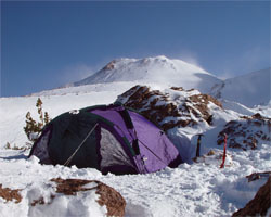 Палатка с видом на Шастину